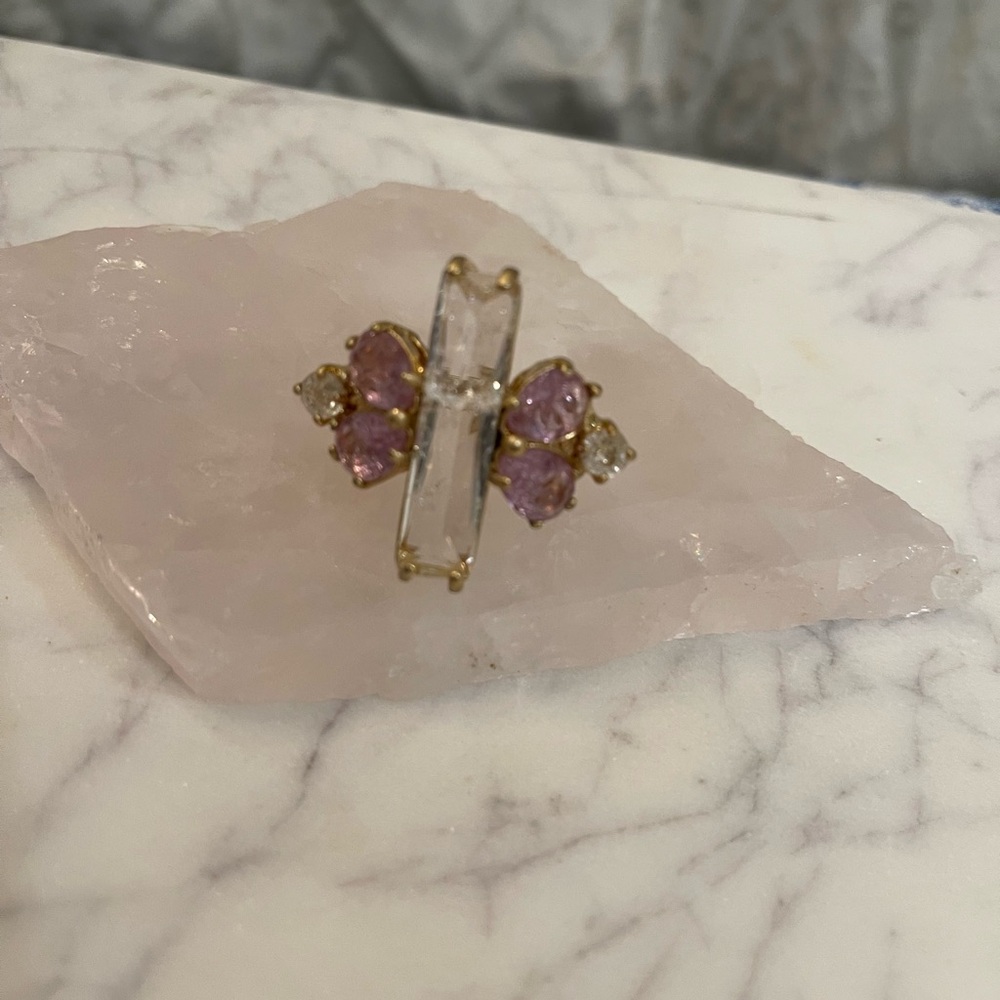 Elegant Pink and antique finish simulated gold Women's Ring sz 8